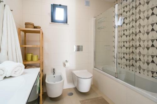Apartamento T2 In Alvor With Rooftop Terrace & Pool