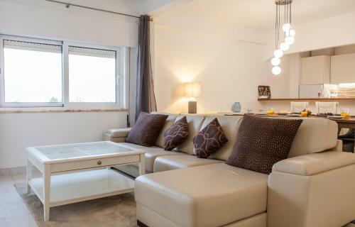 Apartamento B57 - Marachique 2 Bed Flat