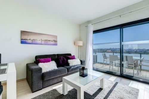 One Bedroom Apartment In Albur Village 2n