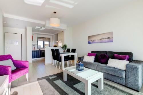 One Bedroom Apartment In Albur Village 2n