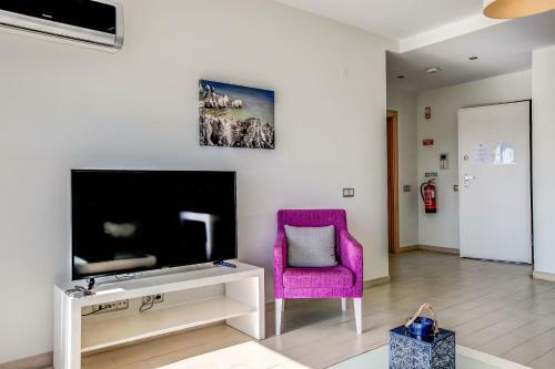 One Bedroom Apartment In Albur Village 2n