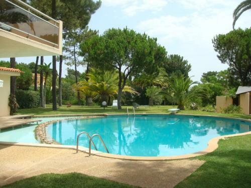 Casa Da Palmeira, Pool & Soccer Pitch