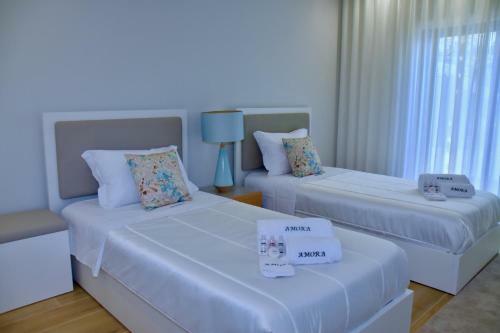 Amora Villa Sacha