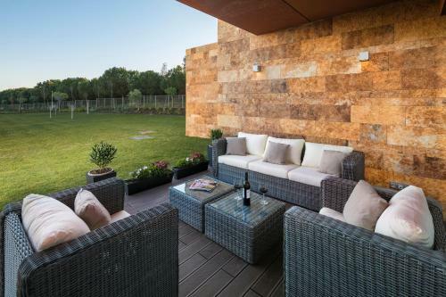 L Orangerie Ca - Luxury Villa In A Private Condominium With Pool