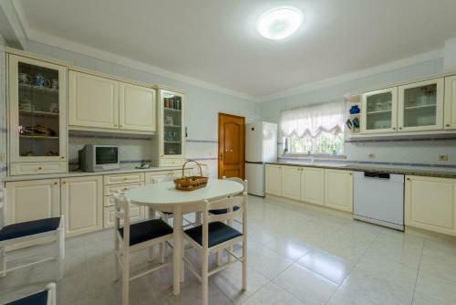 Villa With Garden And Pool
