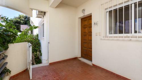 2bdr Brisamar Apartment W/ Balcony By Lovelystay
