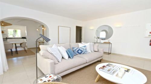 Villa Vila Chez Lee Aldeia Do Golf, Sleeps 6, Quiet Area