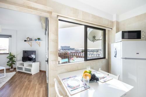 Cozy Ocean View Apartment