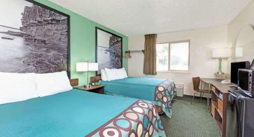 Motel Super 8 Gilroy