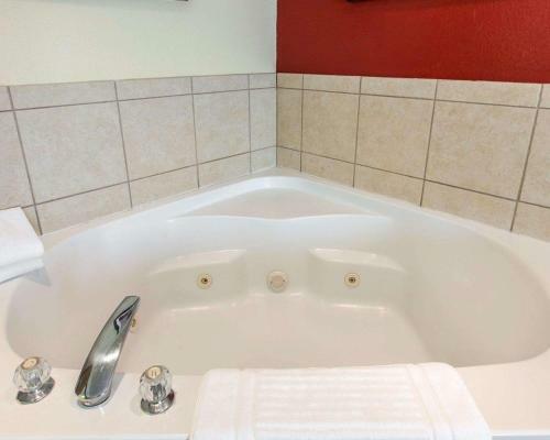 Hotel Comfort Suites Palm Desert