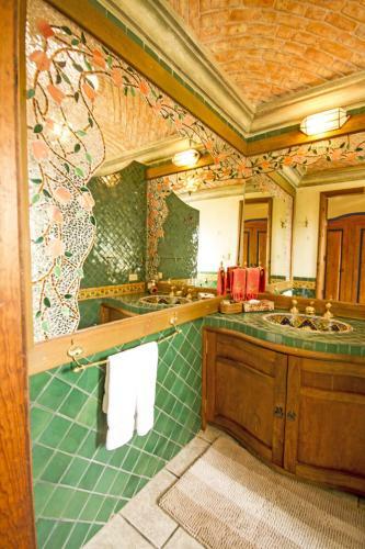 La Casa De Las Bugambilias - Boutique Villas Xichu
