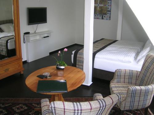 Hotel & Caf� Kleinergr�nauer