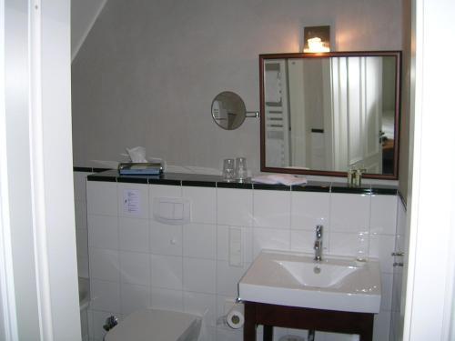 Hotel & Caf� Kleinergr�nauer