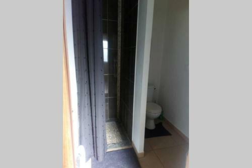 Maison Chaleureuse Et de D�tente Avec Piscine Et Spa