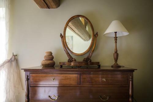 G�te Situ� Dans Une Ancienne D�pendance D'un Ch�teau � Chaudenay