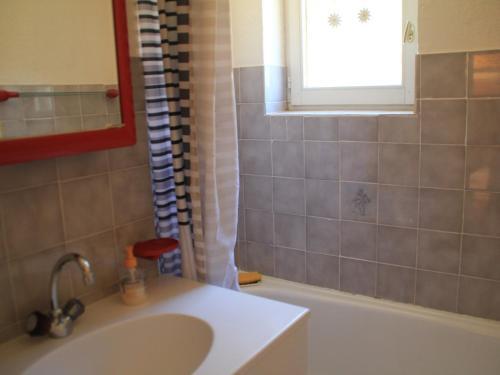 Apartamento Appartement Ch�tel, 1 Pi�ce, 3 Personnes - Fr-1-200-345