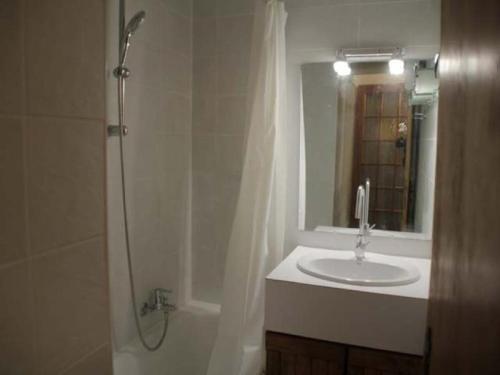 Apartamentos Appartement Ch�tel, 2 Pi�ces, 4 Personnes - Fr-1-200-154