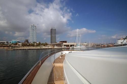 Leigh Yacht