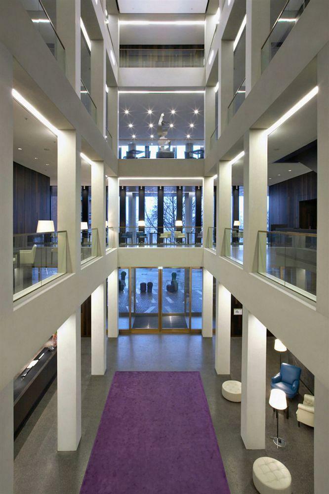 Empire Riverside Hotel