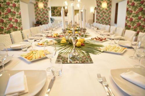 Hotel Casale Dei Consoli