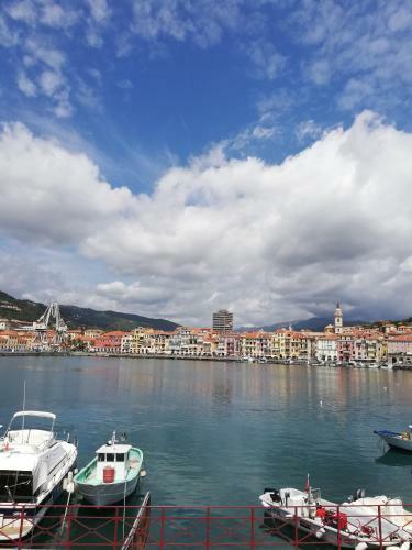 Apartamento La Torretta Di Piero Con Terrazzi E Parcheggio Privato