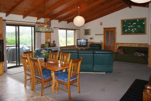 Hotel Aaa Granary Accommodation