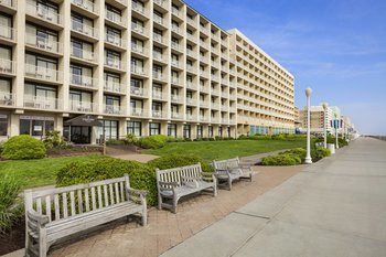 Hotel Country Inns & Suites Virginia Beach