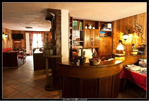 Hostal Affittacamere Baita La Jolie Bergere