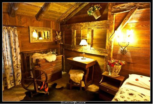 Hostal Affittacamere Baita La Jolie Bergere