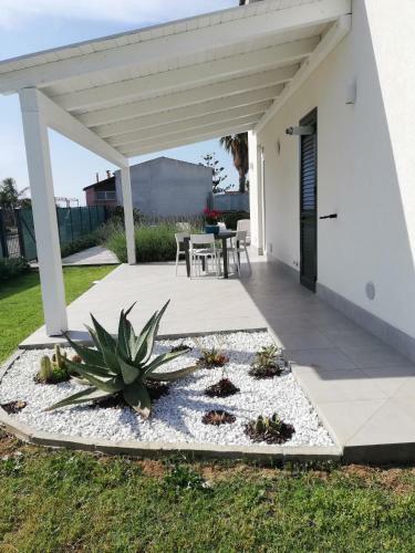 Dorothy House