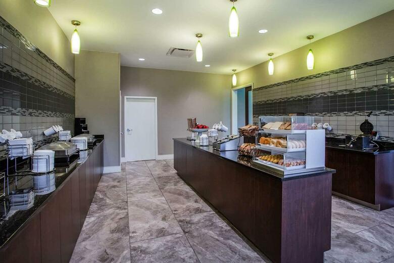 Hotel La Quinta Inn & Suites Virginia Beach