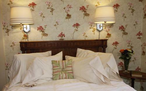 The Jabberwock Bed & Breakfast