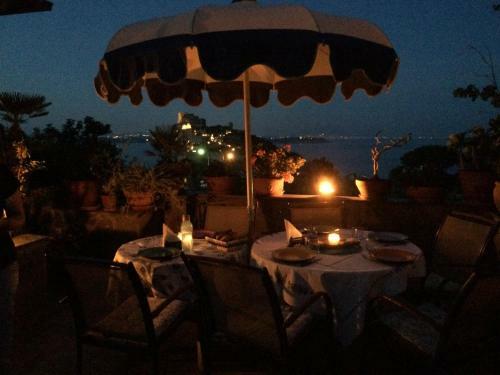 Cartaromana House