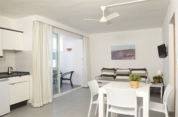 Apartamentos Sabina Playa