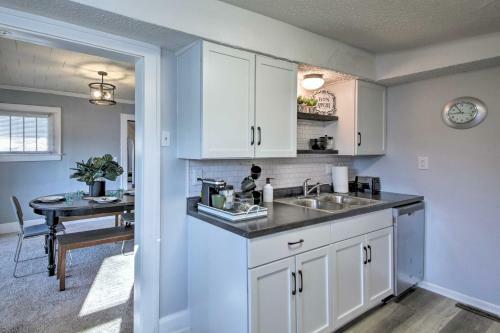 Charming Farmhouse Less Than Half Mile To Au Campus!