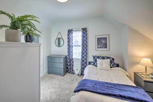 Charming Farmhouse Less Than Half Mile To Au Campus!