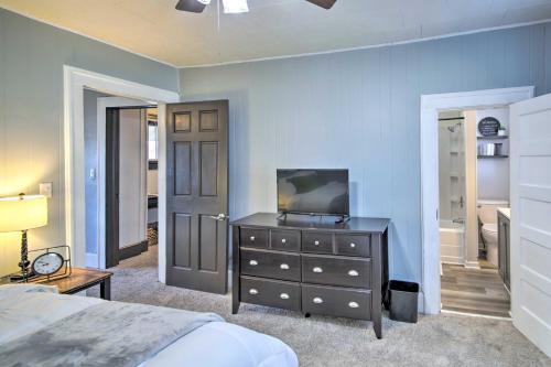Charming Farmhouse Less Than Half Mile To Au Campus!