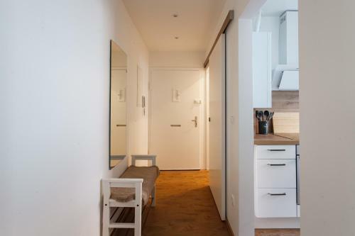 Design Apartment / 2 Room / Central / Contactless Check-in