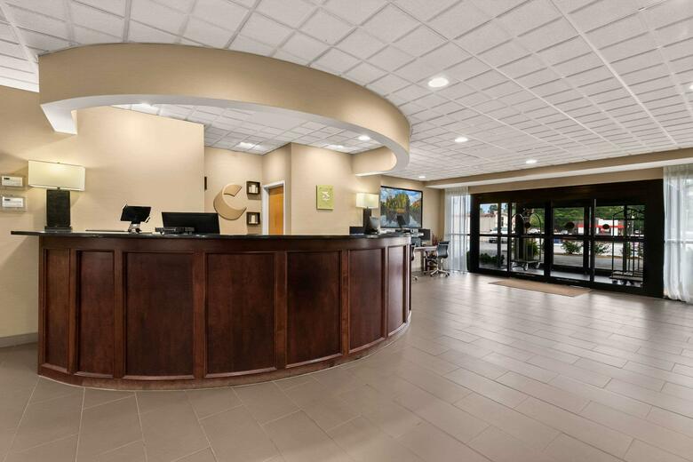 Hotel Comfort Suites Commerce