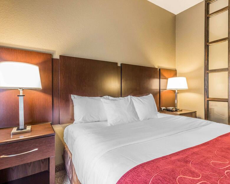 Hotel Comfort Suites Commerce