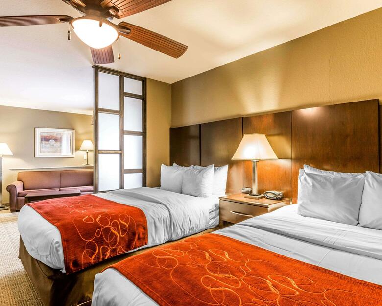Hotel Comfort Suites Commerce