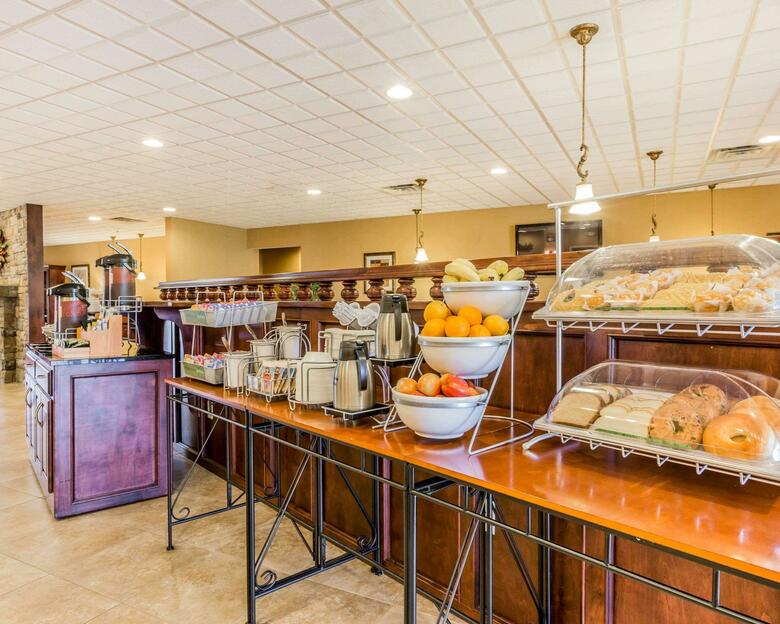 Hotel Comfort Suites Commerce