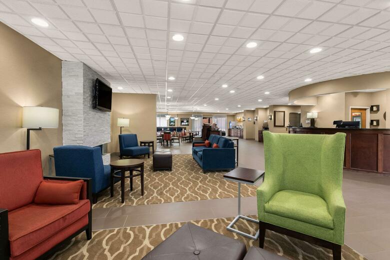 Hotel Comfort Suites Commerce