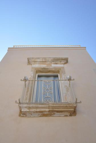 Hostal Vico Degli Ebrei - Rooms & Suite - Jacuzzi Spa -