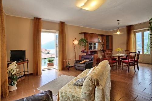 Ocra Apartment
