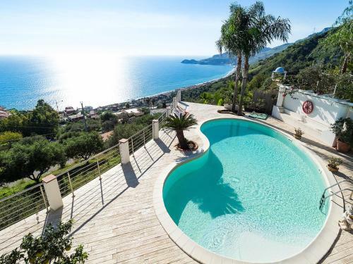 Luxurious Villa In Letojanni With Private Pool