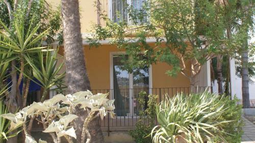 Mim� Hotel & Camping