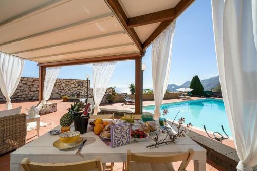 Poolhaus Sicilysun Holidays Giulia