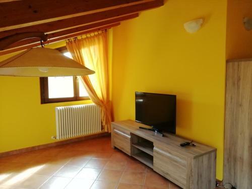 Casa Giulia (between Lake And Mountain)