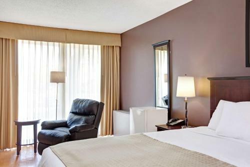 Motel Ramada Wayne